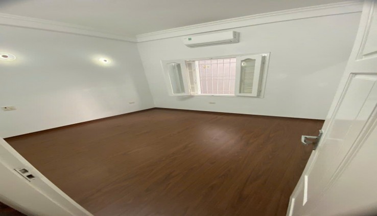Cho thuê nhà ngõ 288 Hoàng Mai 3 tầng, 50m2, 4 ngủ, 5 vệ sinh, 16 Triệu/tháng